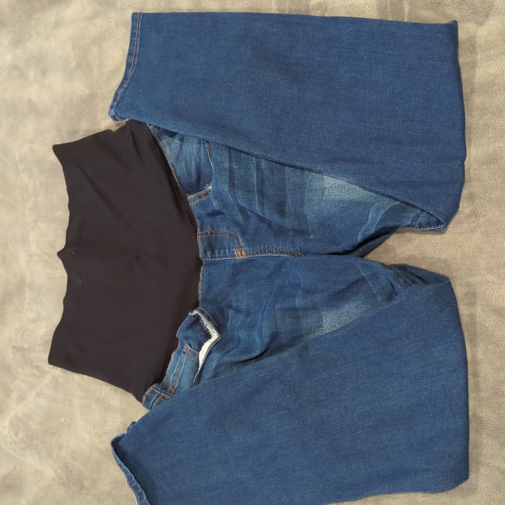 Maternity skinny jeans